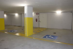 thumbnail: Parking