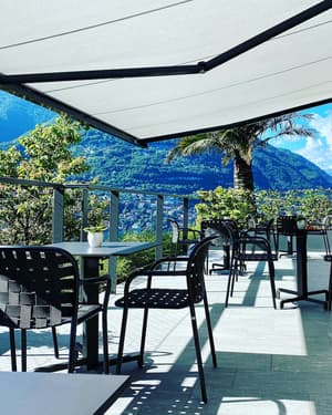 thumbnail: Restaurant