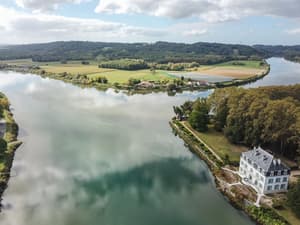 thumbnail: Aerial view
