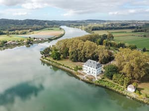thumbnail: Aerial view