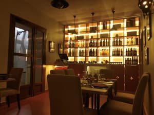 thumbnail: Restaurant
