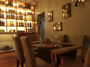 thumbnail: Restaurant