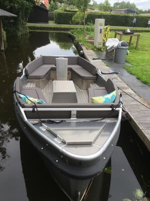 thumbnail: Boating
