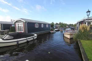 thumbnail: Exterior