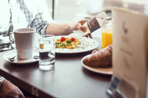 thumbnail: Breakfast area