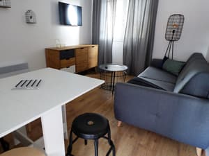 thumbnail: Living area