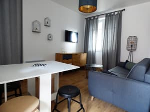thumbnail: Living area