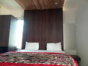 thumbnail: Room