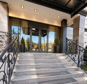 thumbnail: Exterior