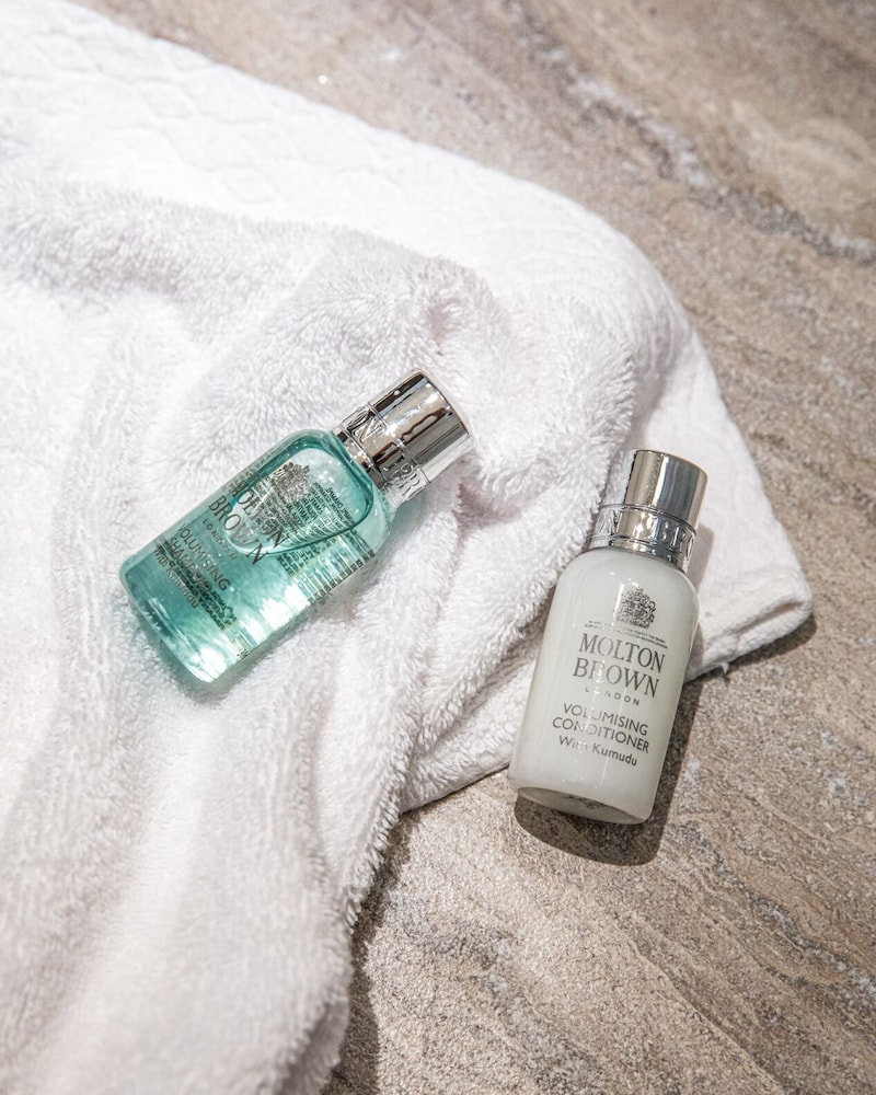 Bathroom amenities