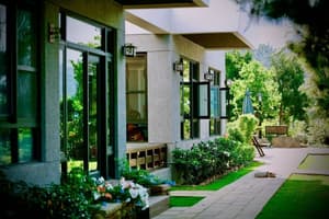 thumbnail: Exterior