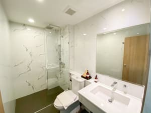 thumbnail: Bathroom
