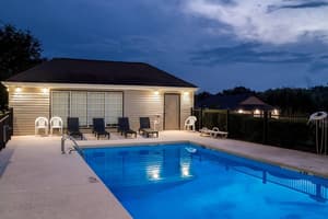 thumbnail: Pool