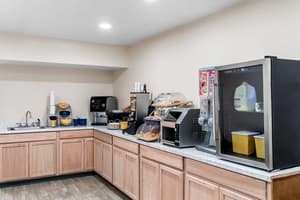 thumbnail: Breakfast area