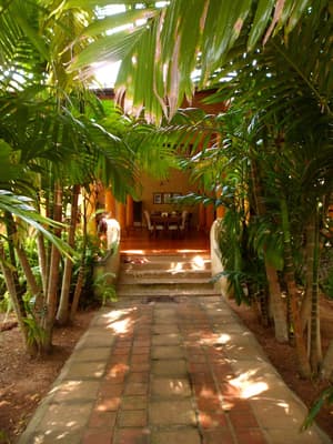 thumbnail: Exterior