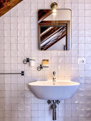 thumbnail: Bathroom