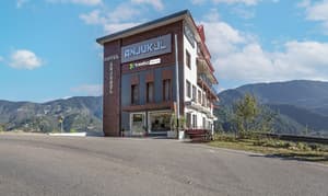 thumbnail: Exterior