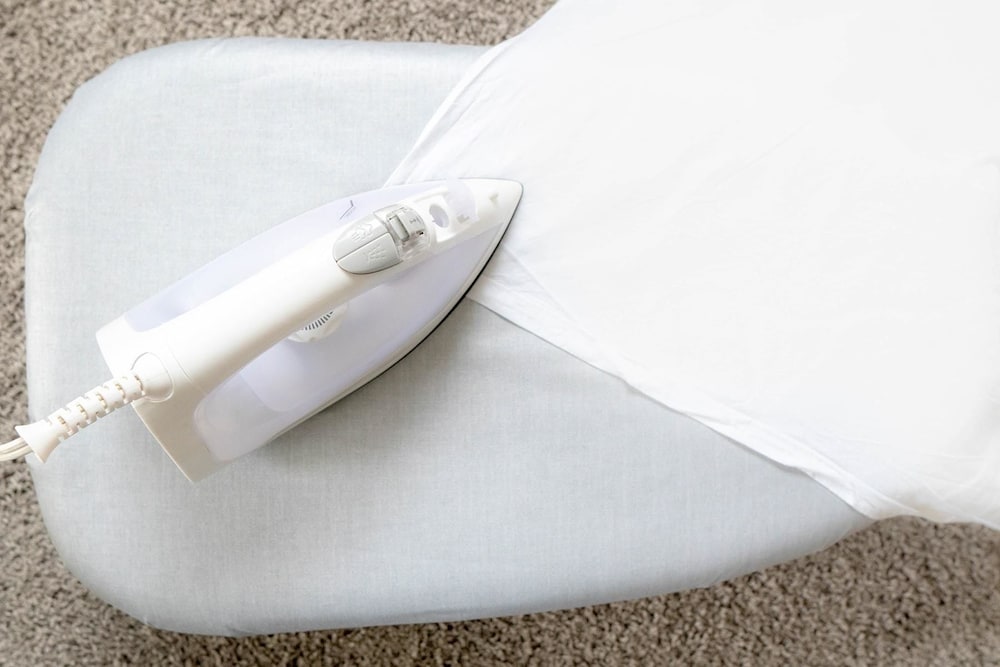 Iron/ironing board