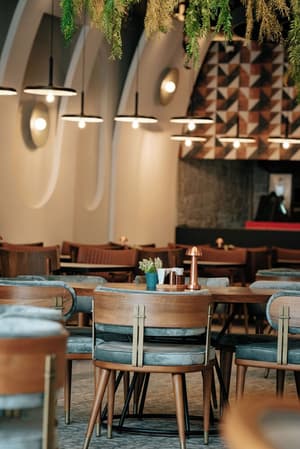 thumbnail: Restaurant