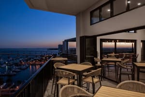 thumbnail: Restaurant