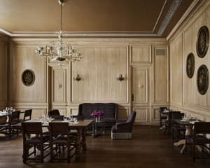 thumbnail: Restaurant
