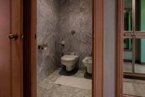 thumbnail: Bathroom amenities