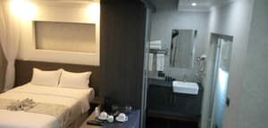 thumbnail: Room
