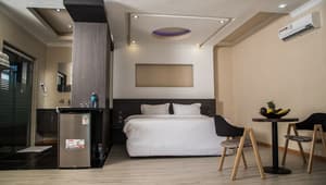 thumbnail: Room