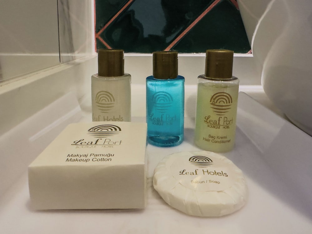 Bathroom amenities