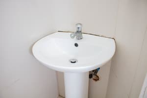 thumbnail: Bathroom amenities