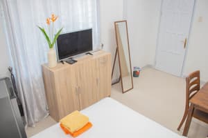 thumbnail: Room amenity