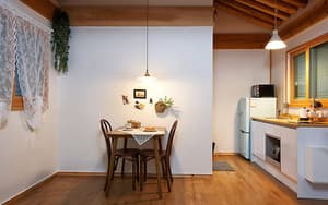 thumbnail: In-room dining