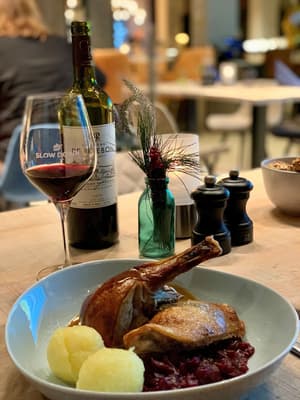 thumbnail: Restaurant
