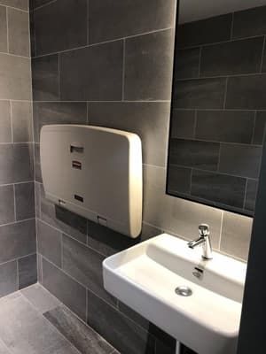 thumbnail: Bathroom
