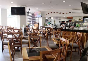 thumbnail: Restaurant