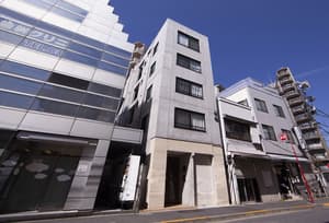 thumbnail: Exterior