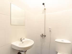 thumbnail: 8f243f44868456abc3f6700366278260.jpg