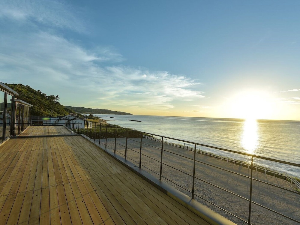 Beach/ocean view
