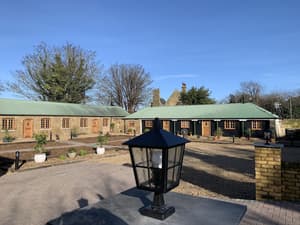 thumbnail: Exterior