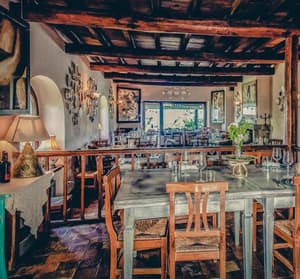 thumbnail: Restaurant