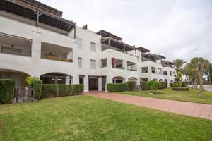 thumbnail: Exterior