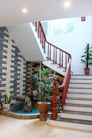 thumbnail: Staircase