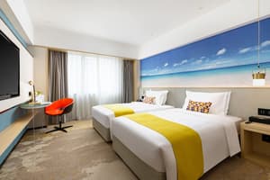 thumbnail: Room