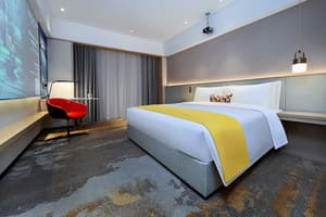 thumbnail: Room