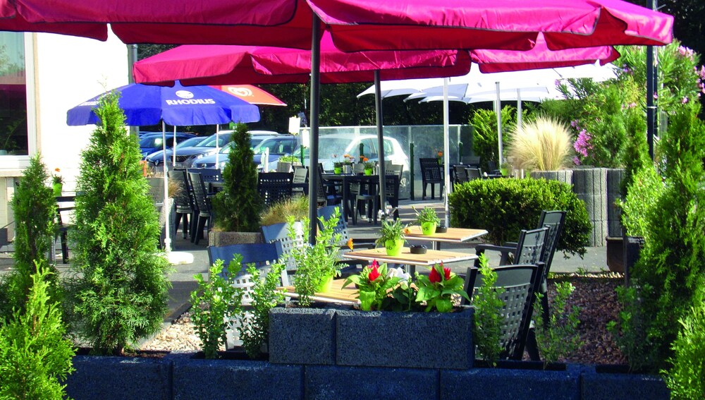 Sundeck