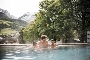 thumbnail: Outdoor spa tub