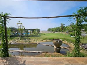 thumbnail: Beach/ocean view