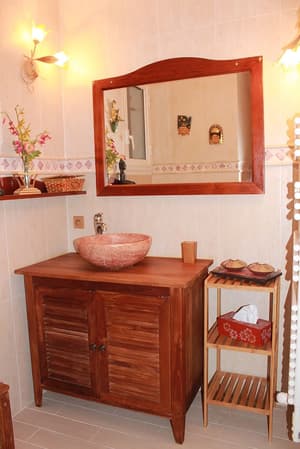 thumbnail: Bathroom sink
