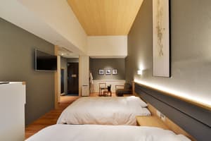 thumbnail: Room