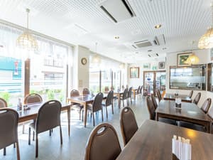thumbnail: Restaurant
